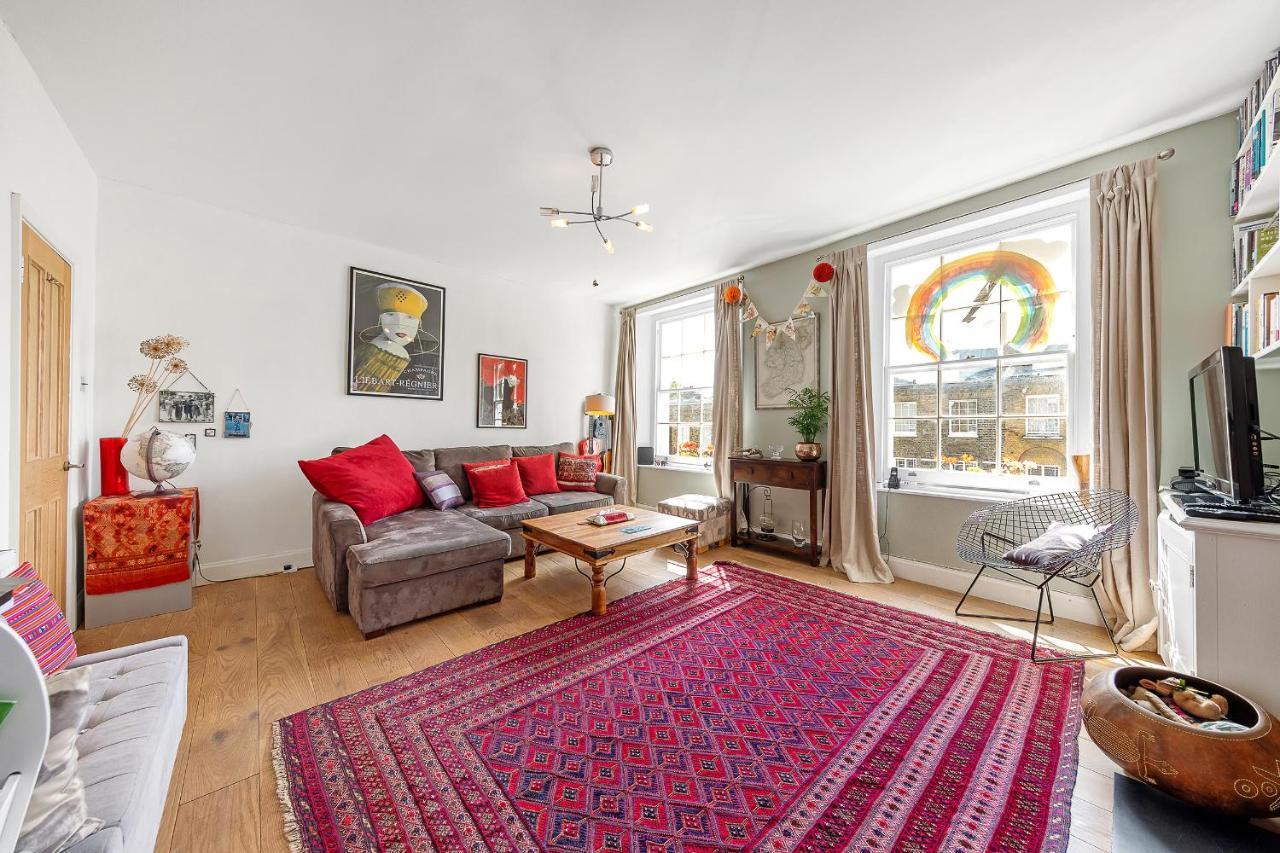 Veeve - Cosy In The Heart Of Angel Apartment ลอนดอน ภายนอก รูปภาพ
