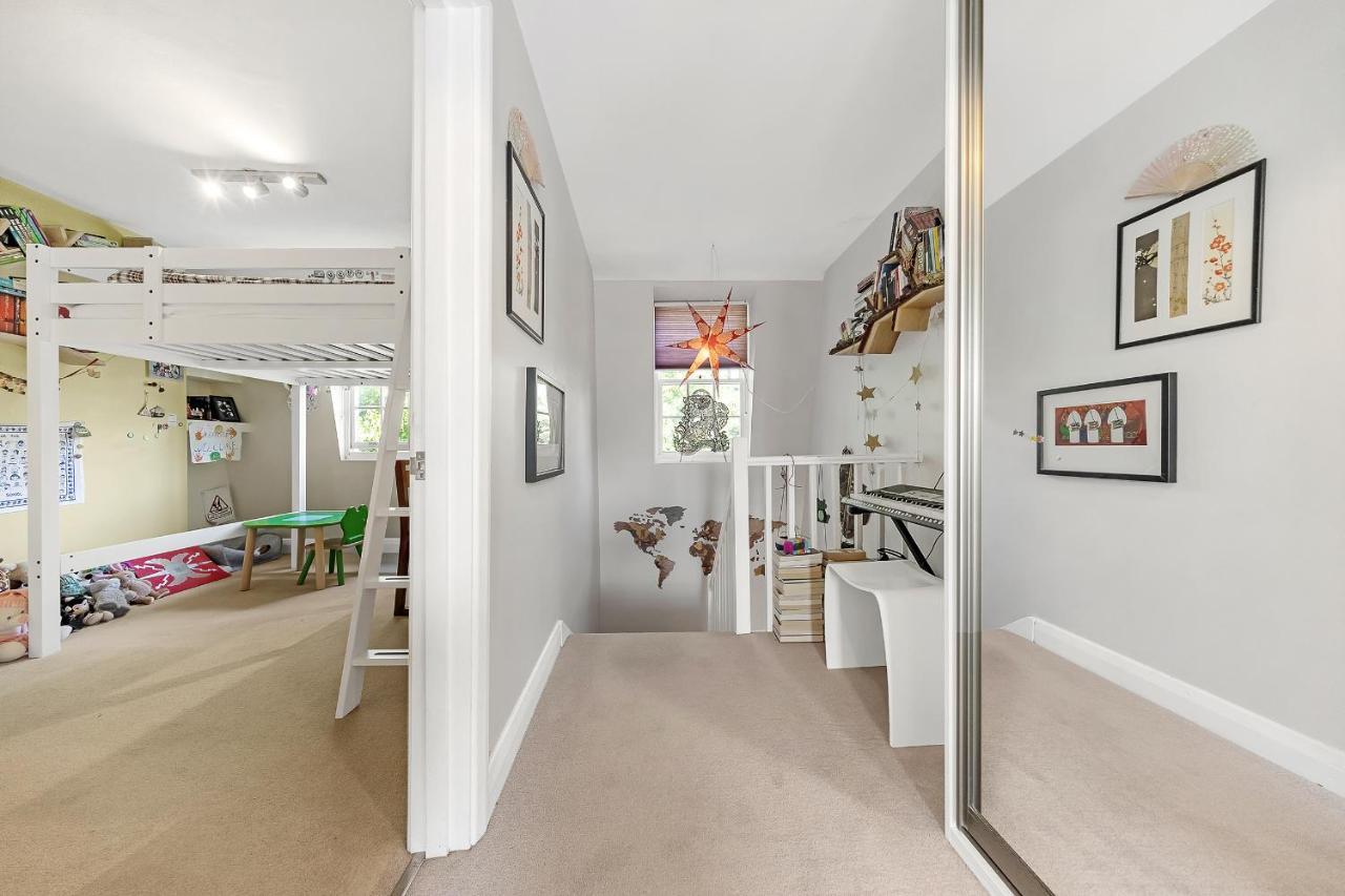 Veeve - Cosy In The Heart Of Angel Apartment ลอนดอน ภายนอก รูปภาพ